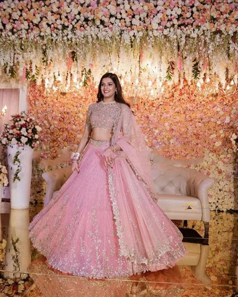 Robe de Mariée Deux Pièces Sur Mesure – Dentelle & Broderies