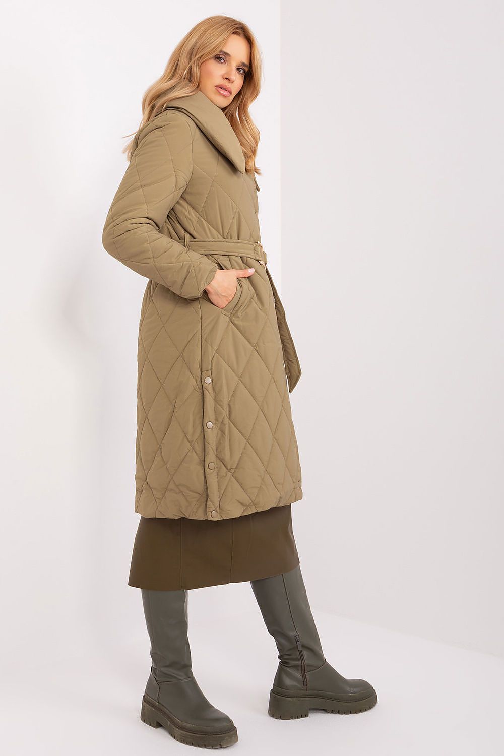 Veste model 190255 Trendy. ING