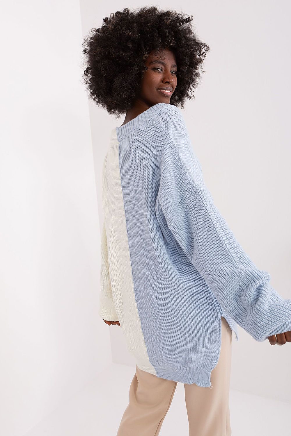 Badu model 190761 sweater