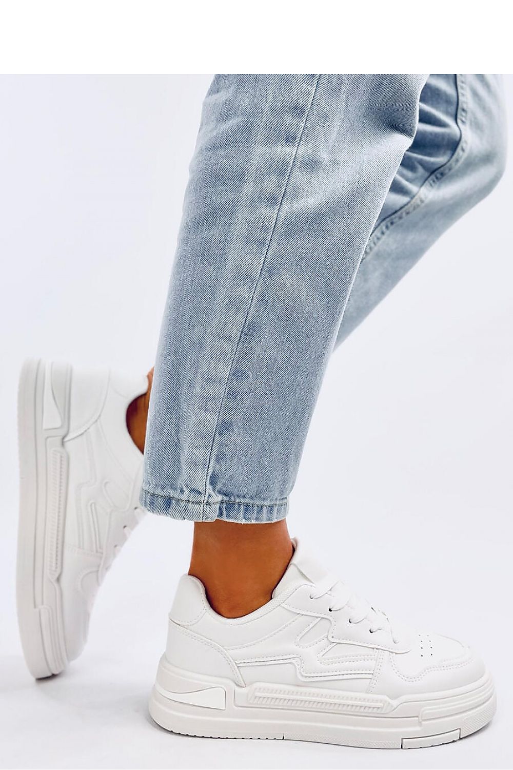 Sports shoes model 193385 Inello