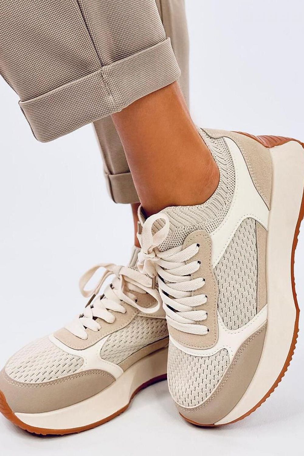 Sports shoes model 195515 Inello