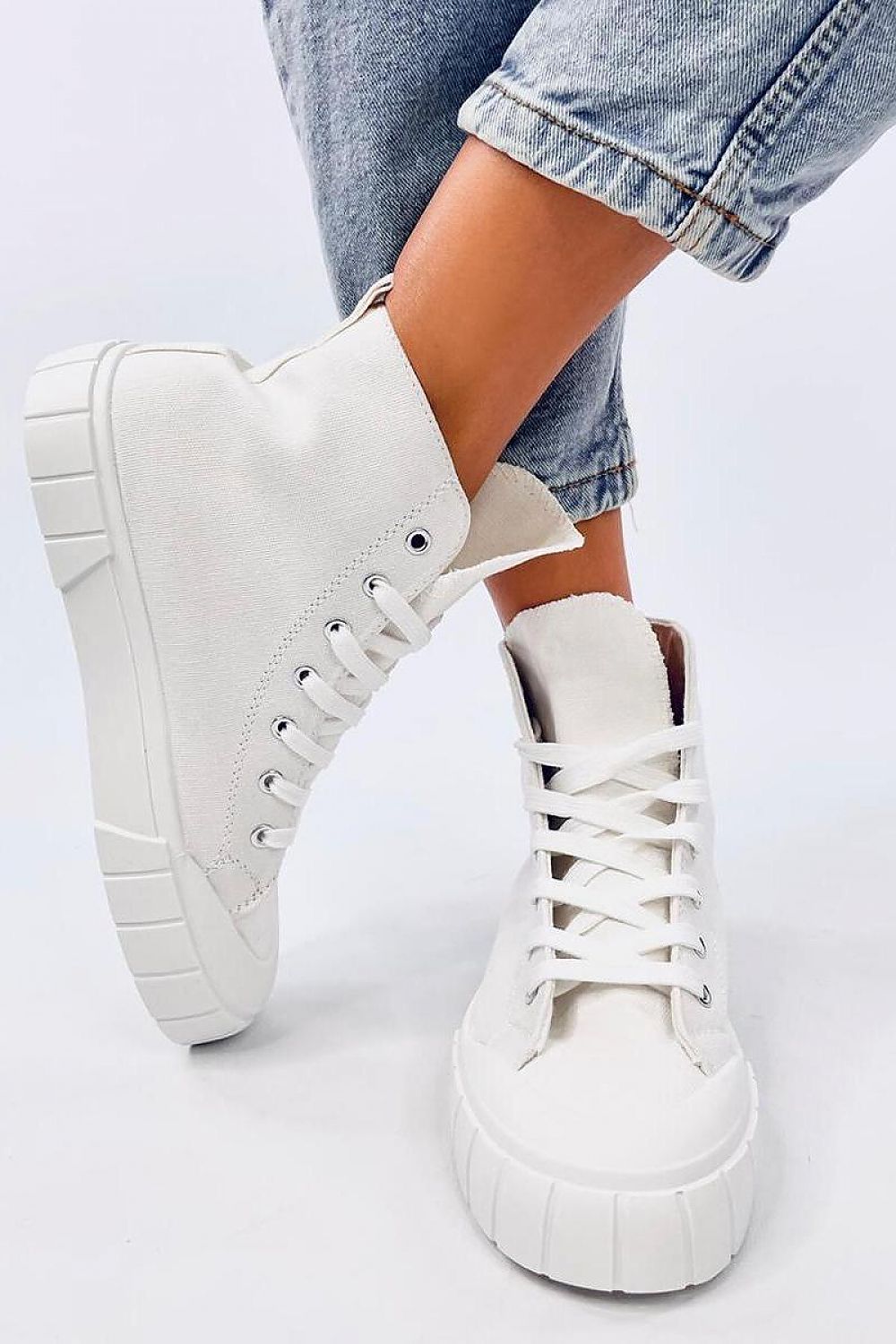 Inello model 195528 sneakers