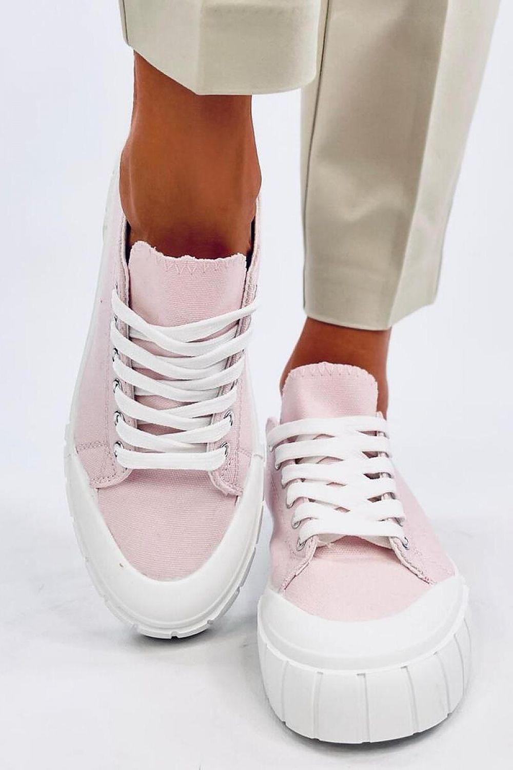 Inello model 195548 sneakers