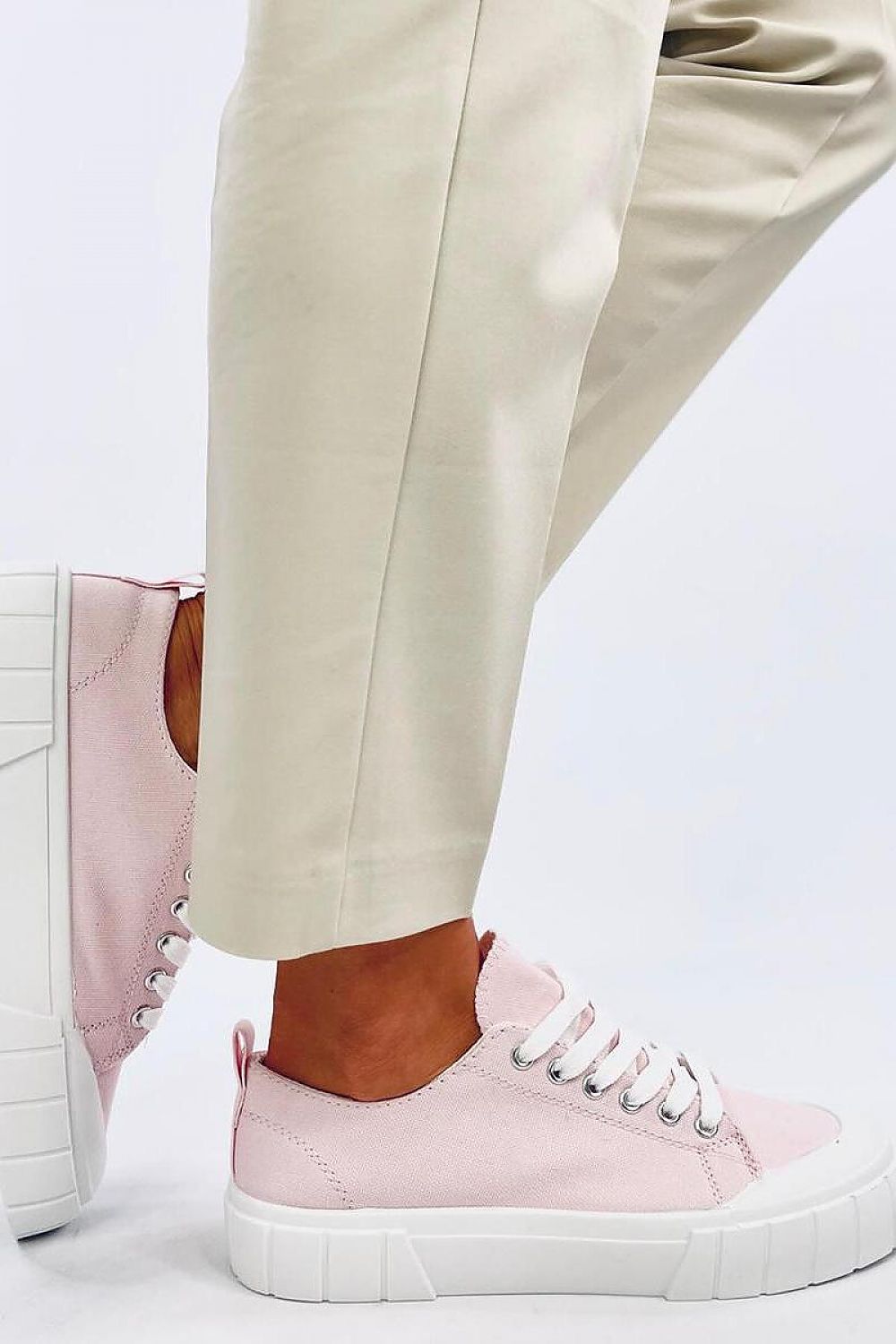 Inello model 195548 sneakers