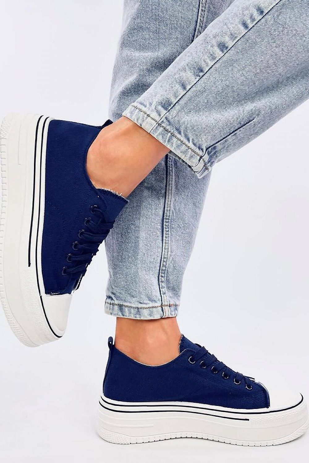 Inello model 195620 sneakers