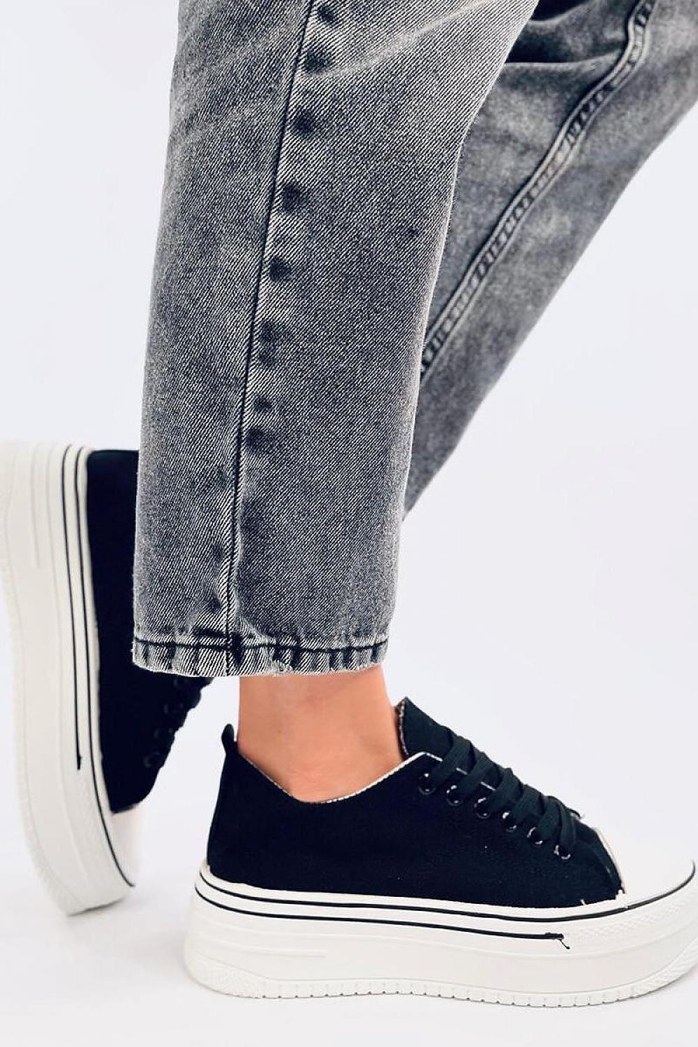 Inello model 195621 sneakers