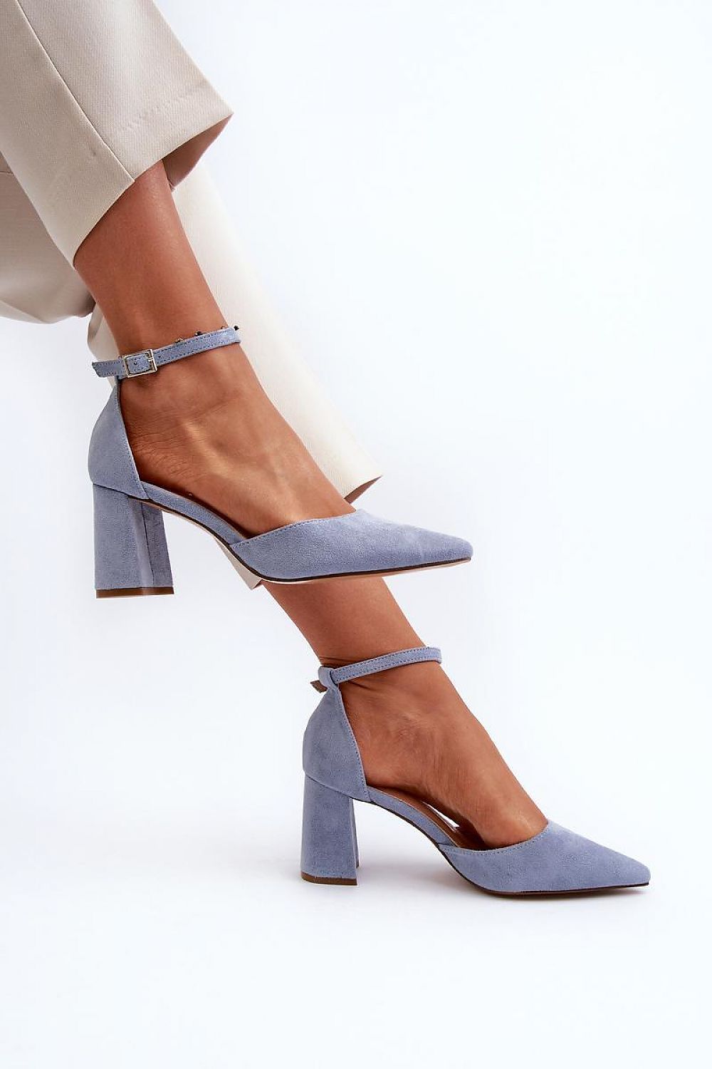 Wide heel pumps model 195734 Step in style
