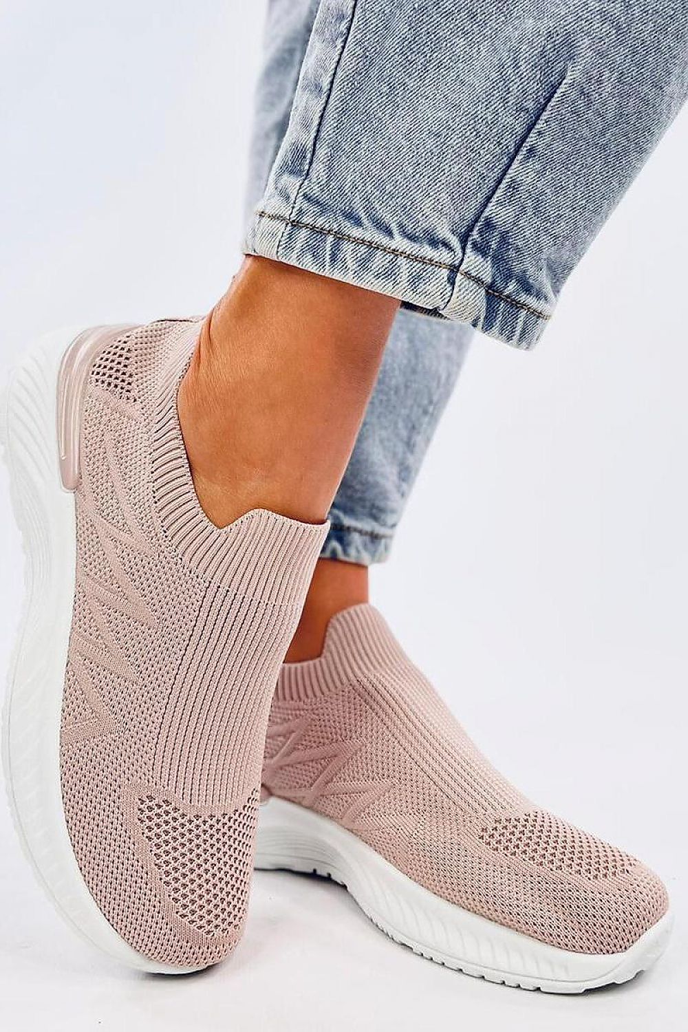 Sports shoes model 195977 Inello