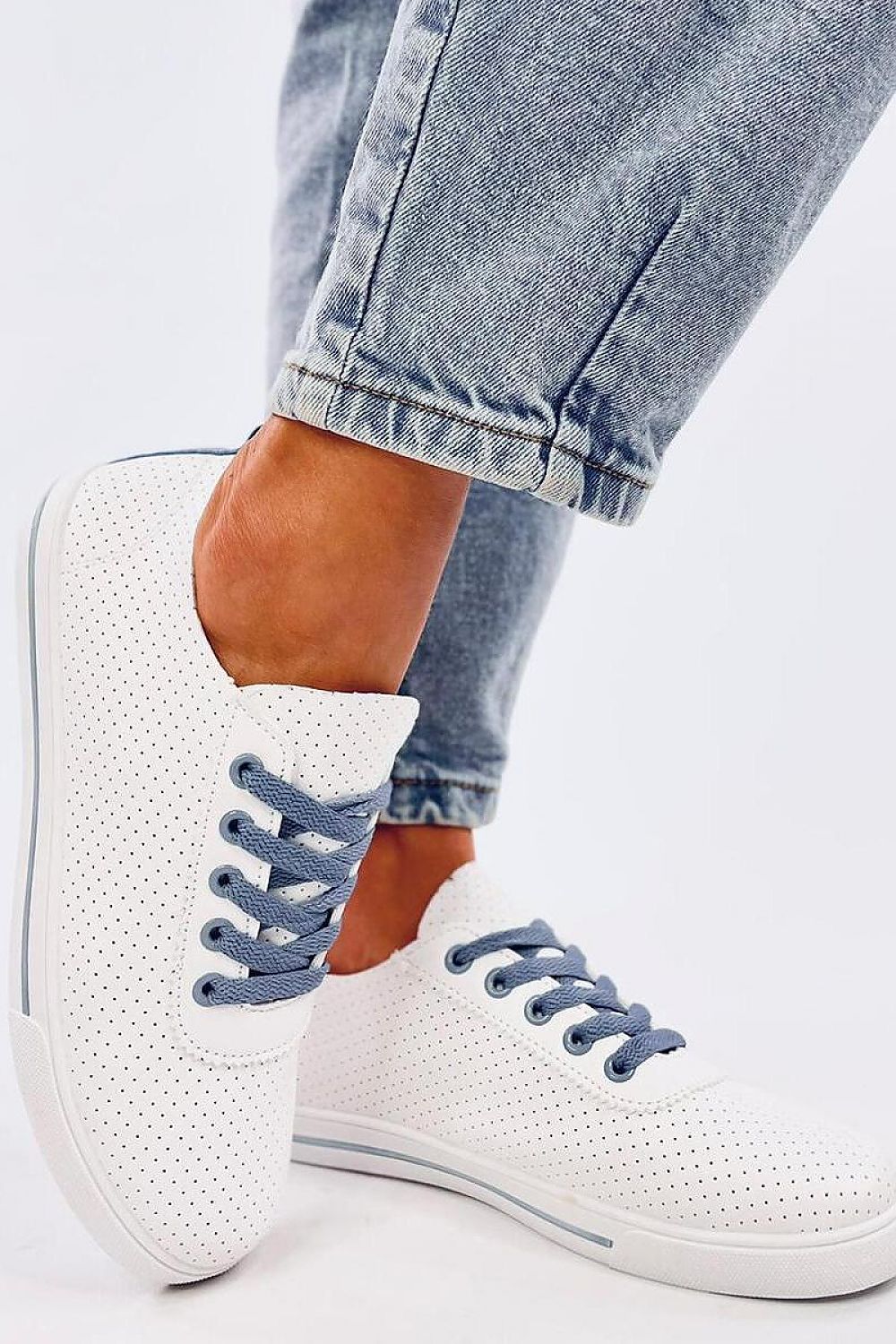 Inello model 196064 sneakers
