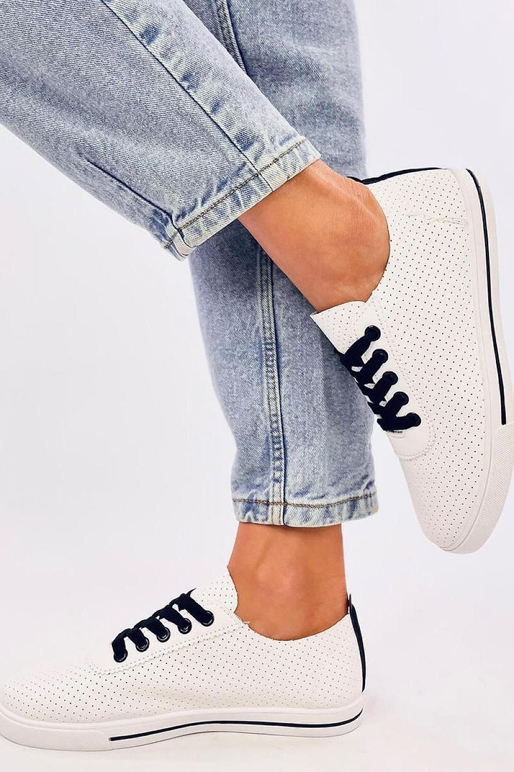 Inello model 196066 sneakers