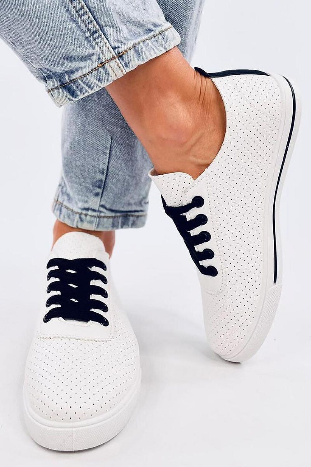 Inello model 196066 sneakers