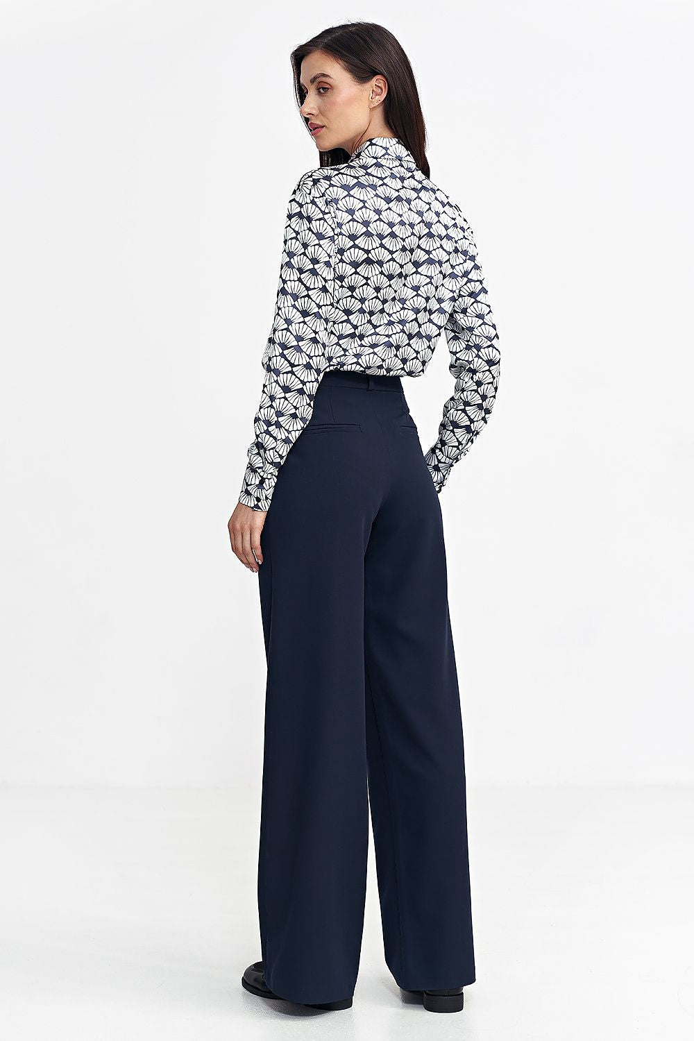 Long pants model 202476 Nife