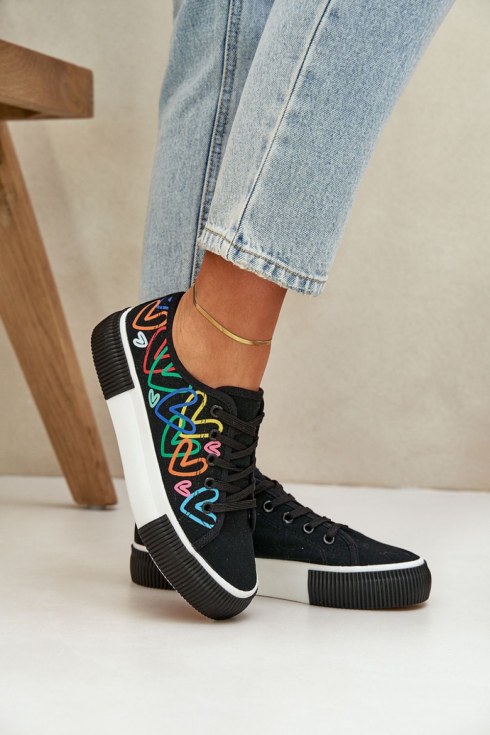 Baskets model 206800 Step in style