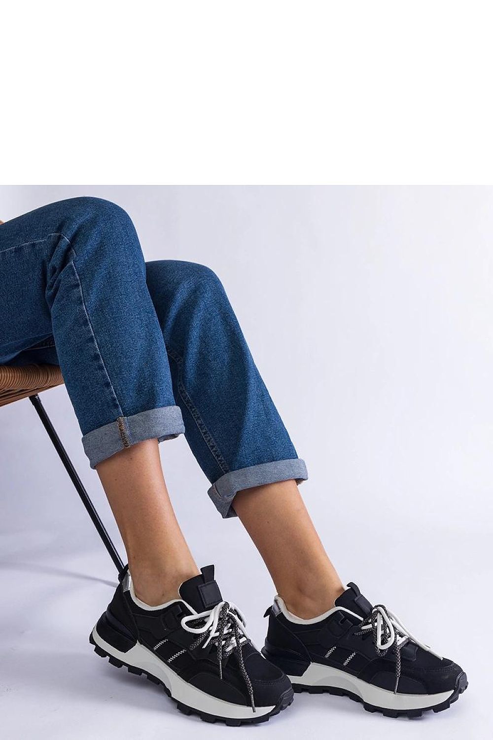 Baskets model 207115 Solea