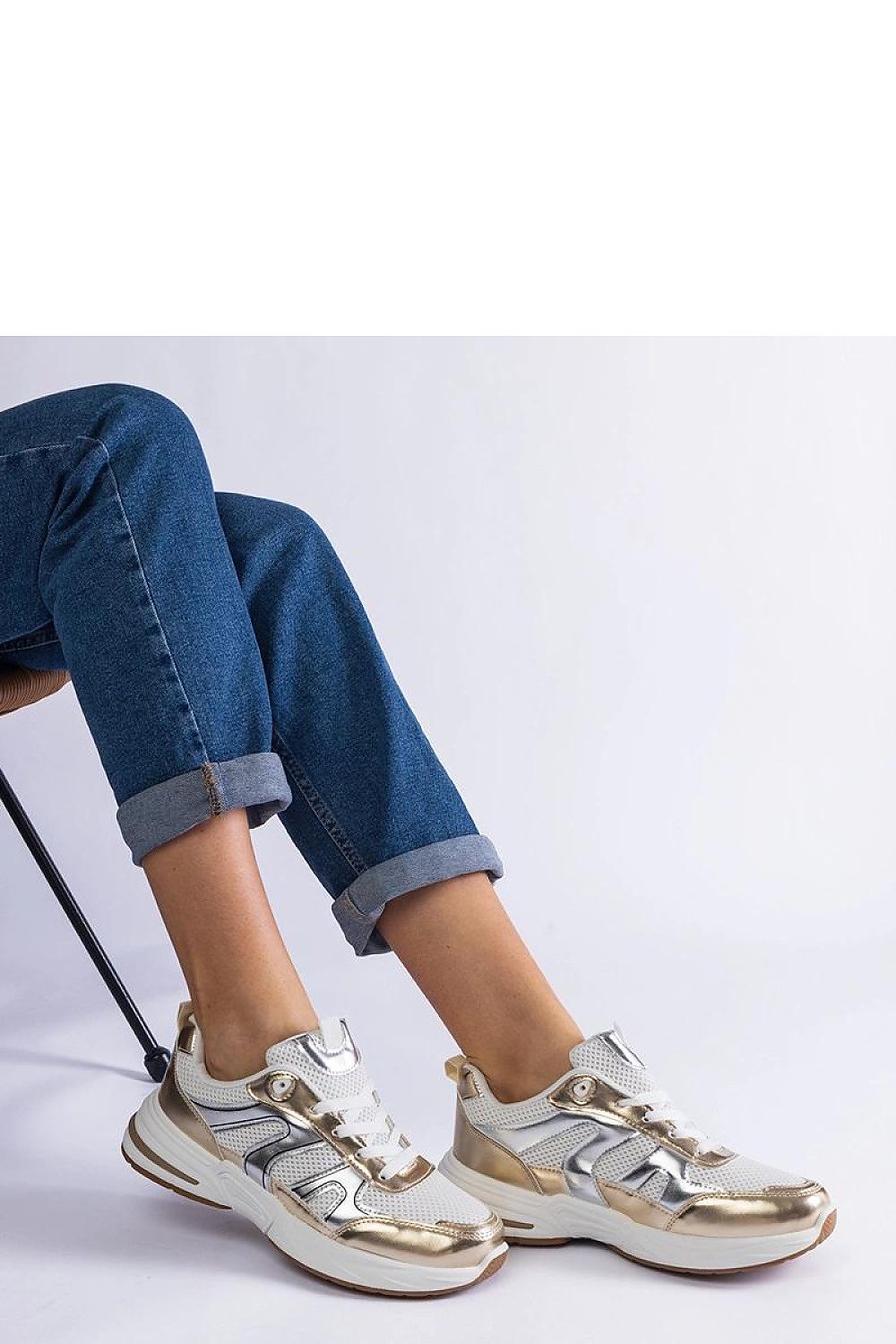 Baskets model 207117 Solea