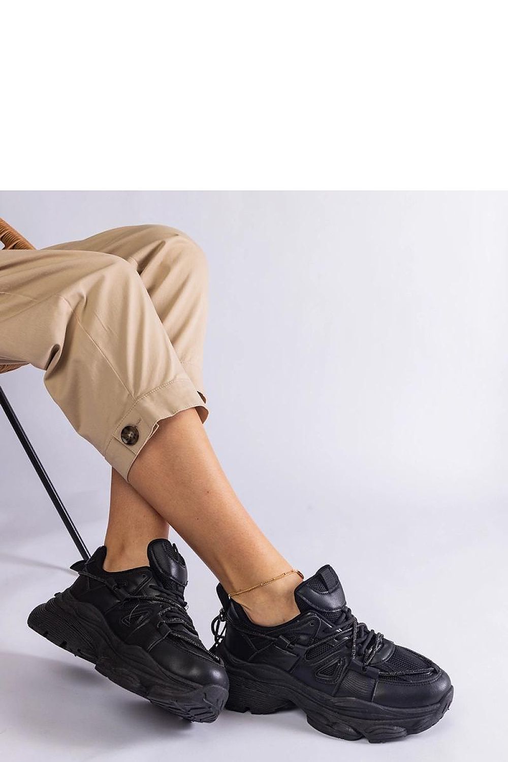 Baskets model 207120 Solea