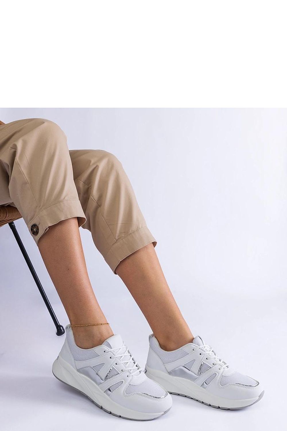 Baskets model 207121 Solea