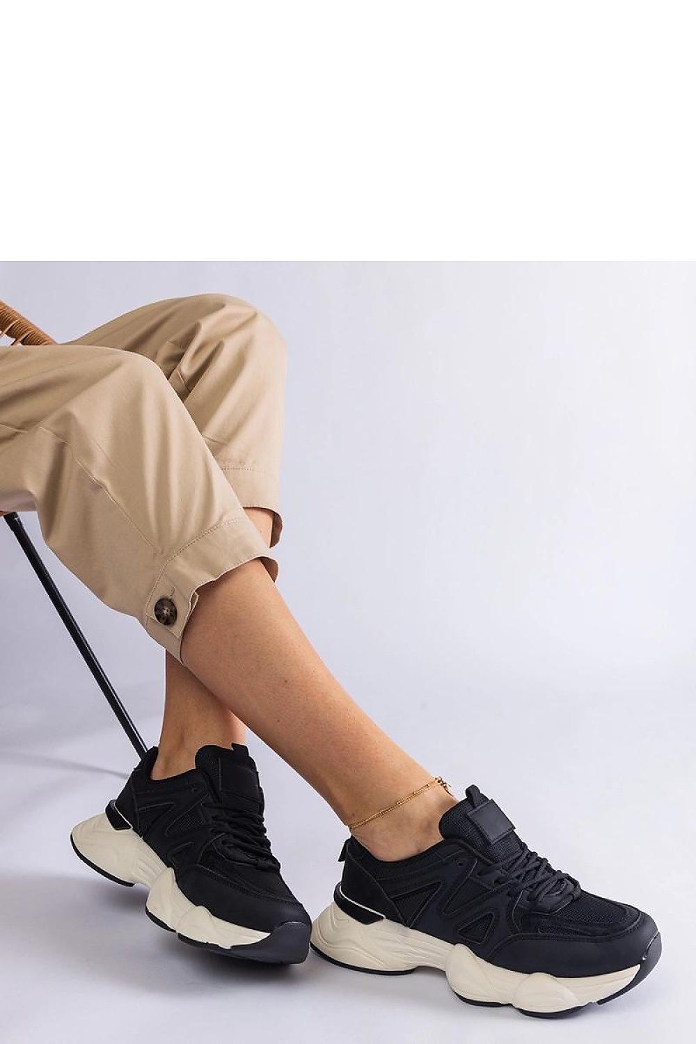 Baskets model 207122 Solea