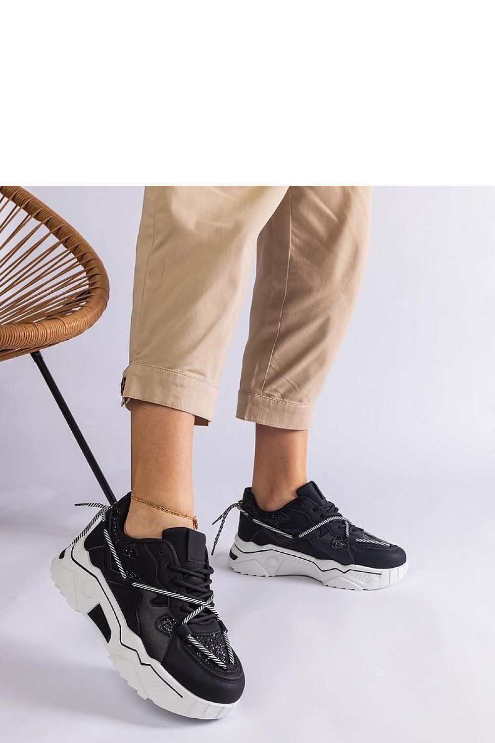 Baskets model 207123 Solea