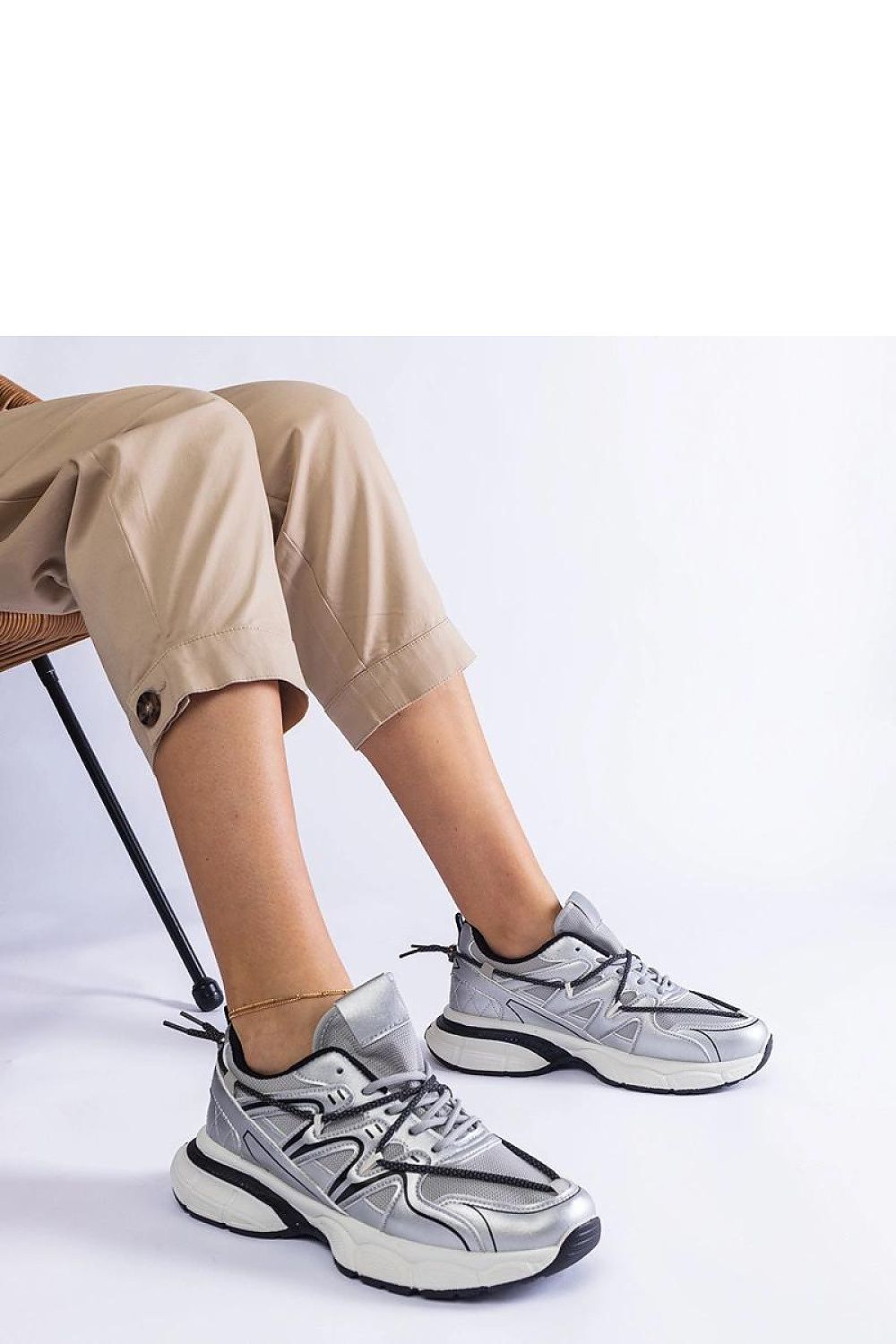 Baskets model 207124 Solea