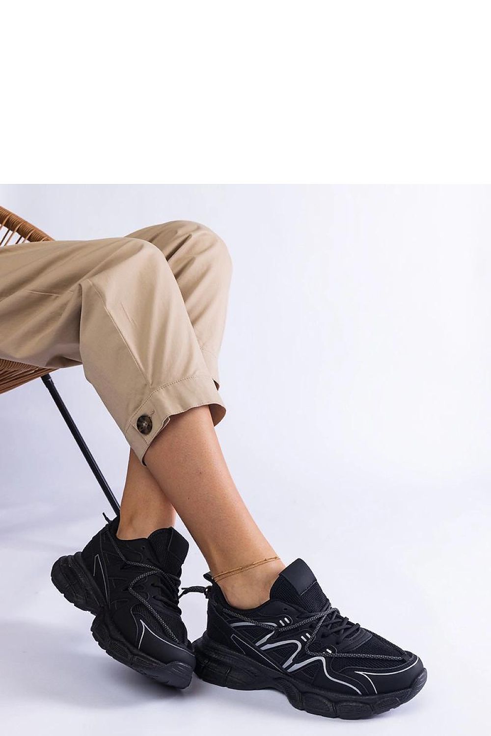 Baskets model 207126 Solea