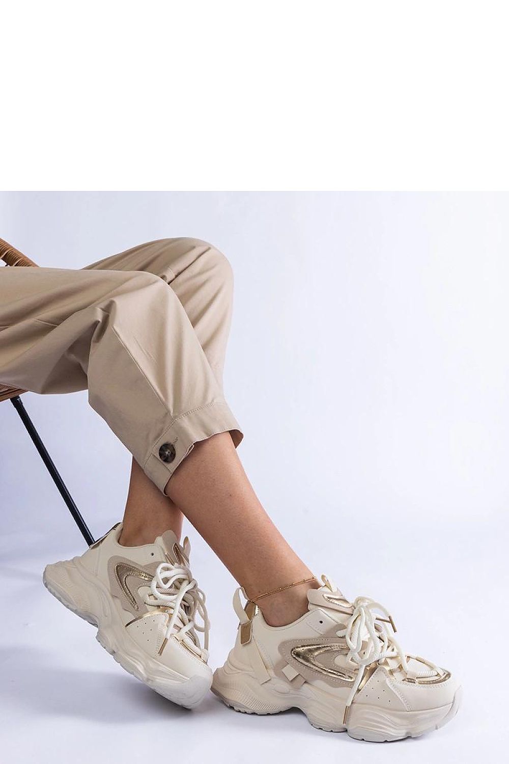 Baskets model 207127 Solea