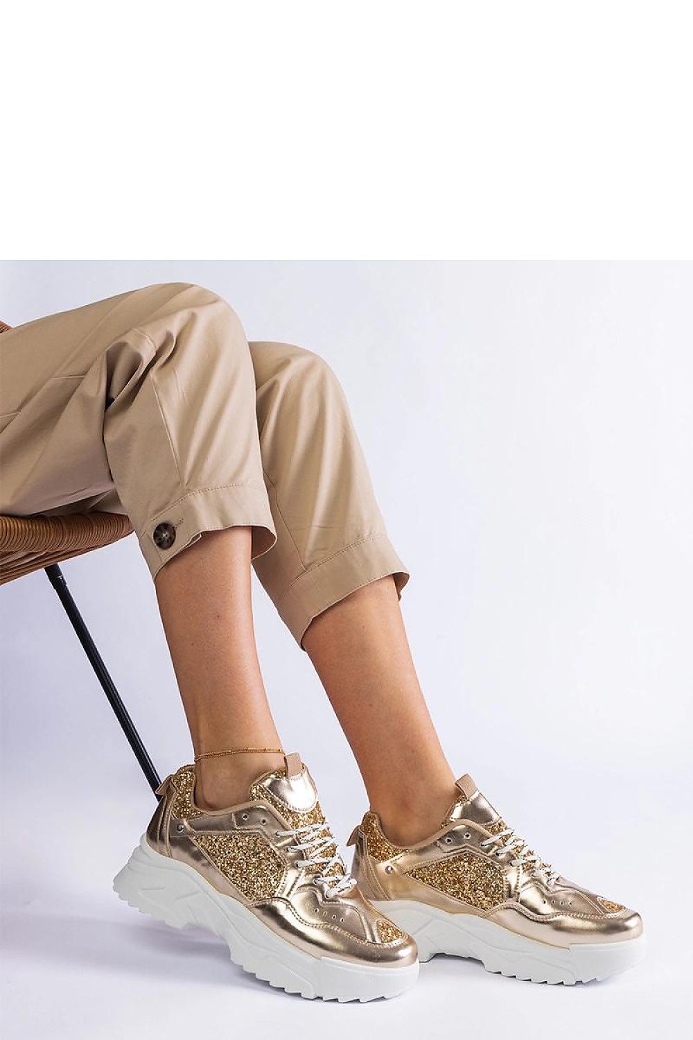 Baskets model 207128 Solea