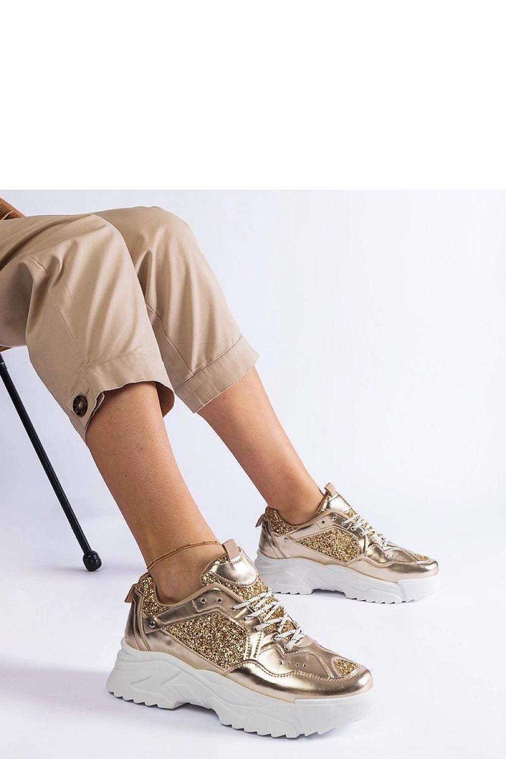 Baskets model 207128 Solea