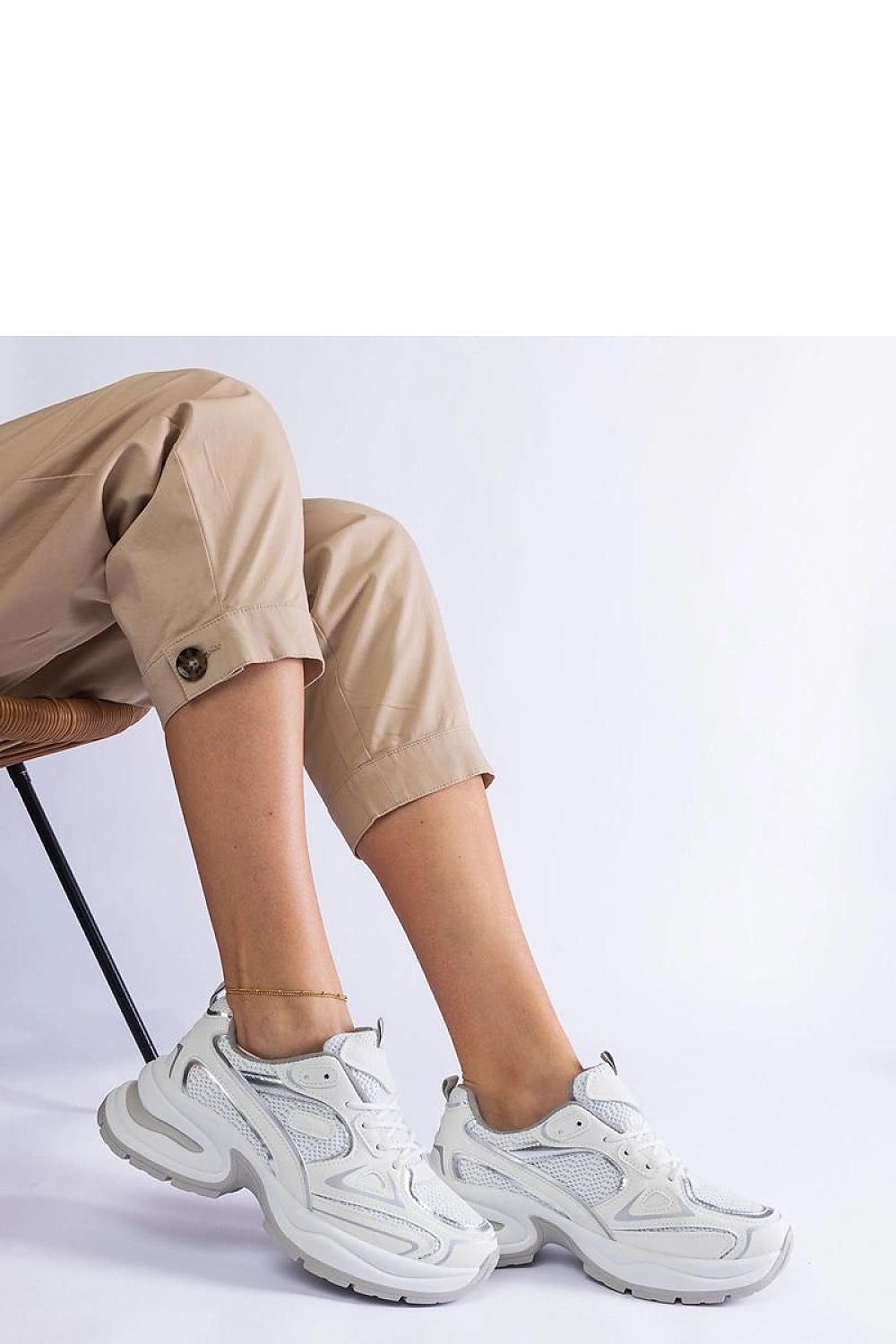 Baskets model 207129 Solea