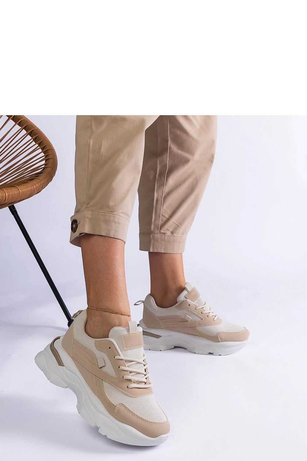 Baskets model 207133 Solea