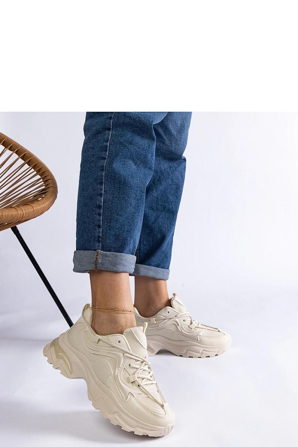 Baskets model 207142 Solea