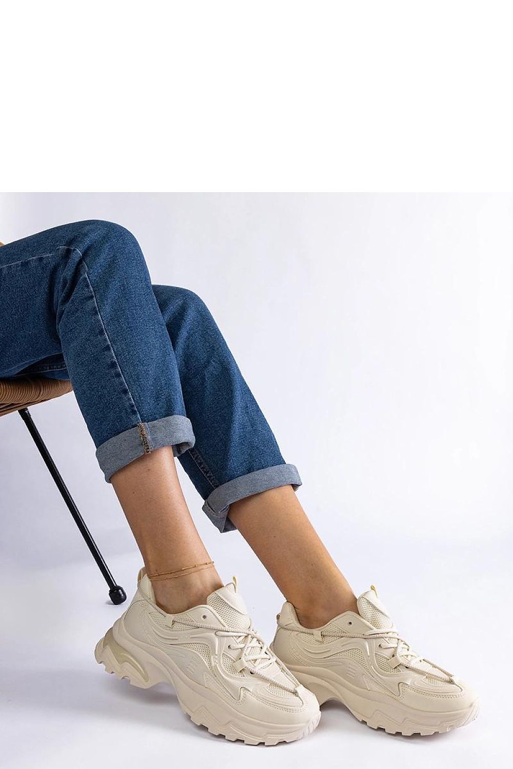 Baskets model 207142 Solea