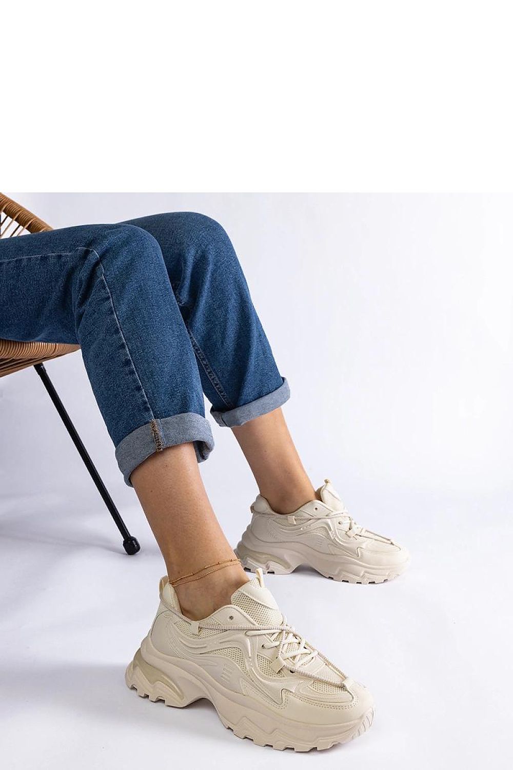 Baskets model 207142 Solea