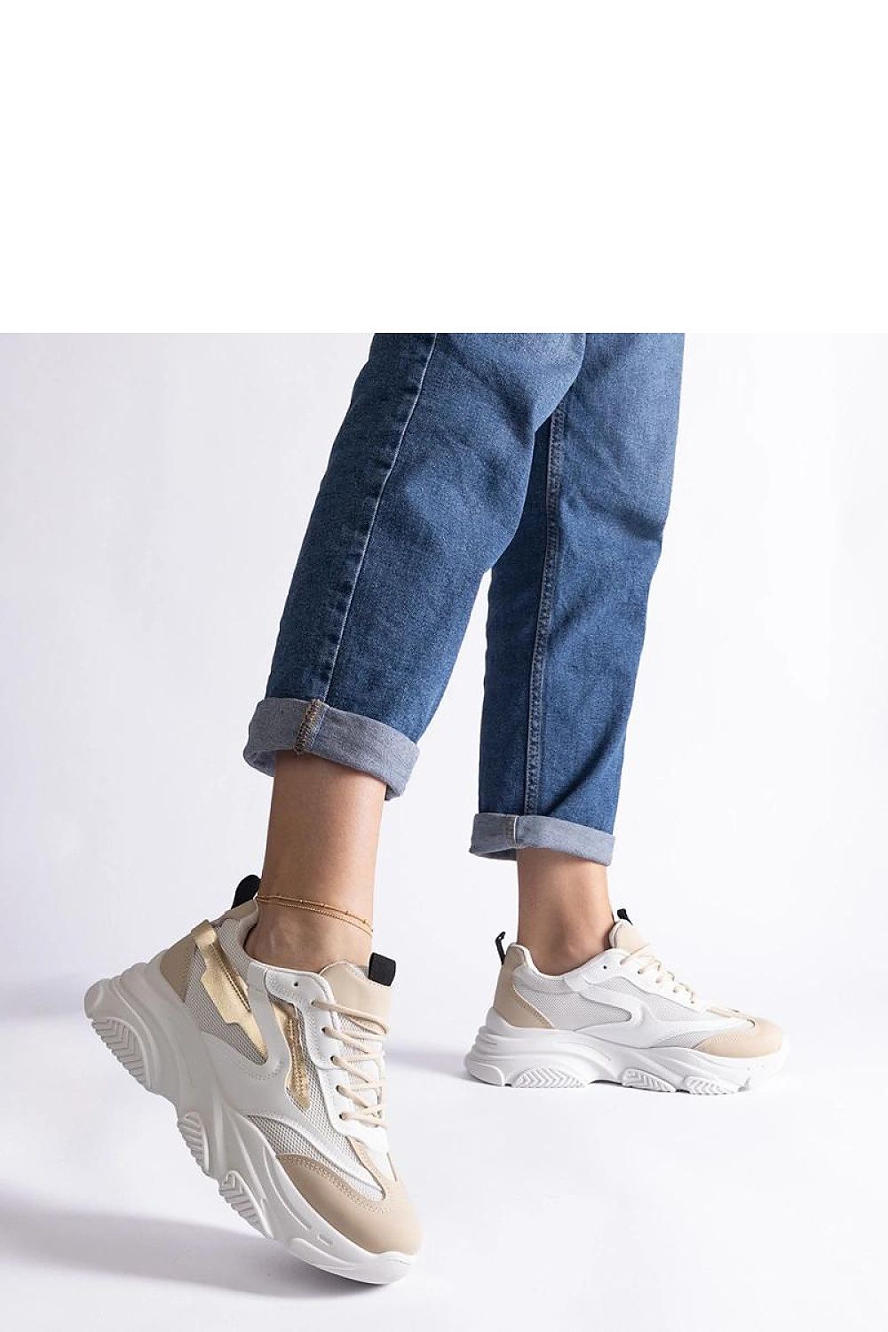 Baskets model 207144 Solea