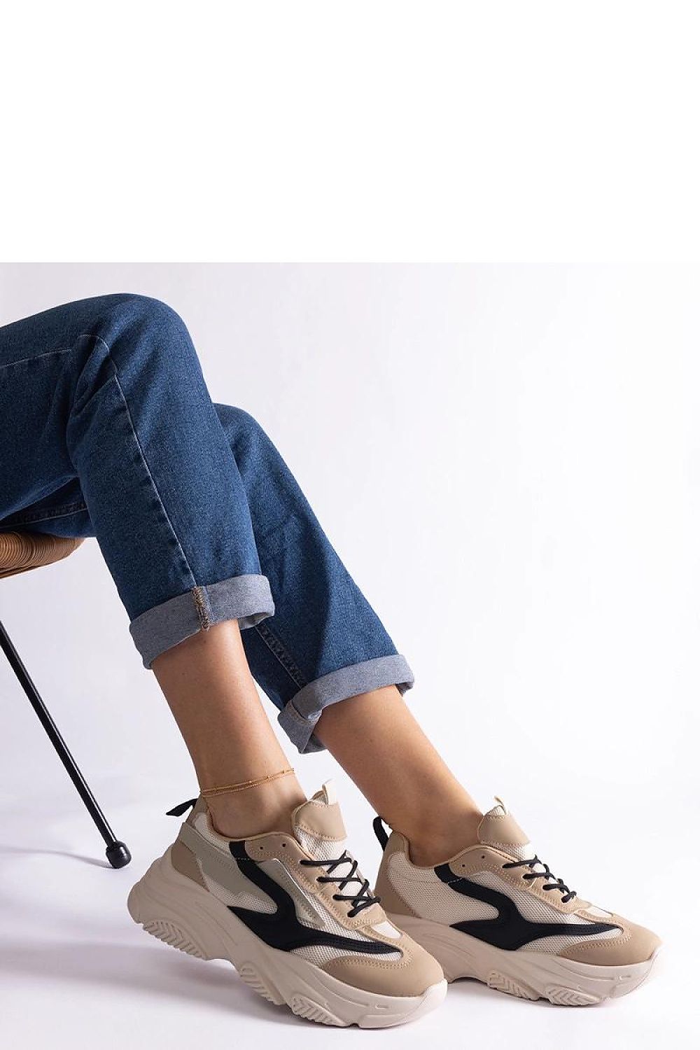 Baskets model 207145 Solea