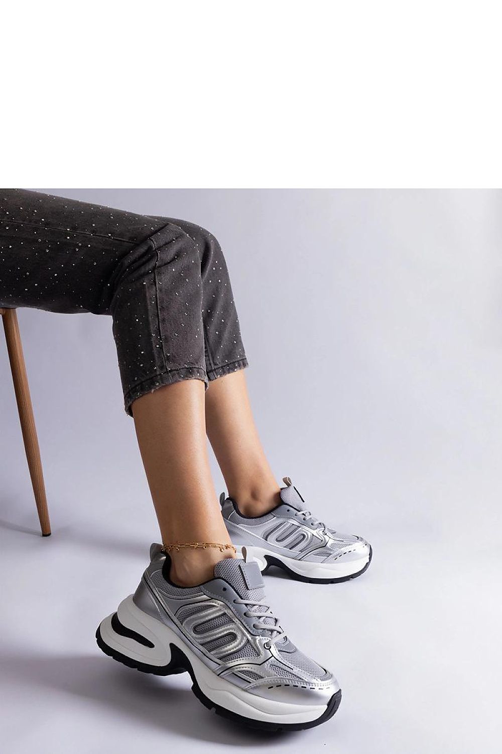 Baskets model 207146 Solea