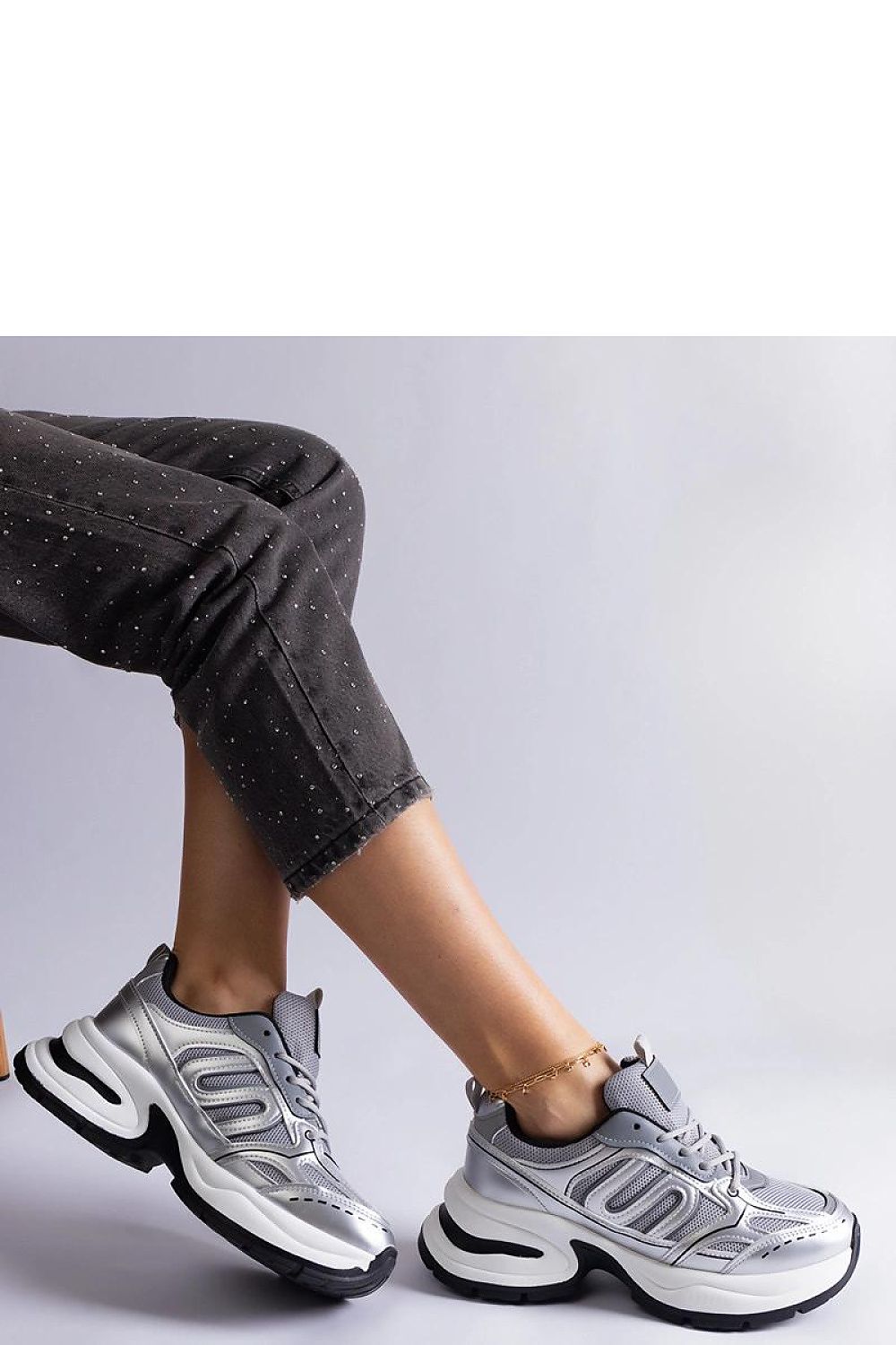 Baskets model 207146 Solea