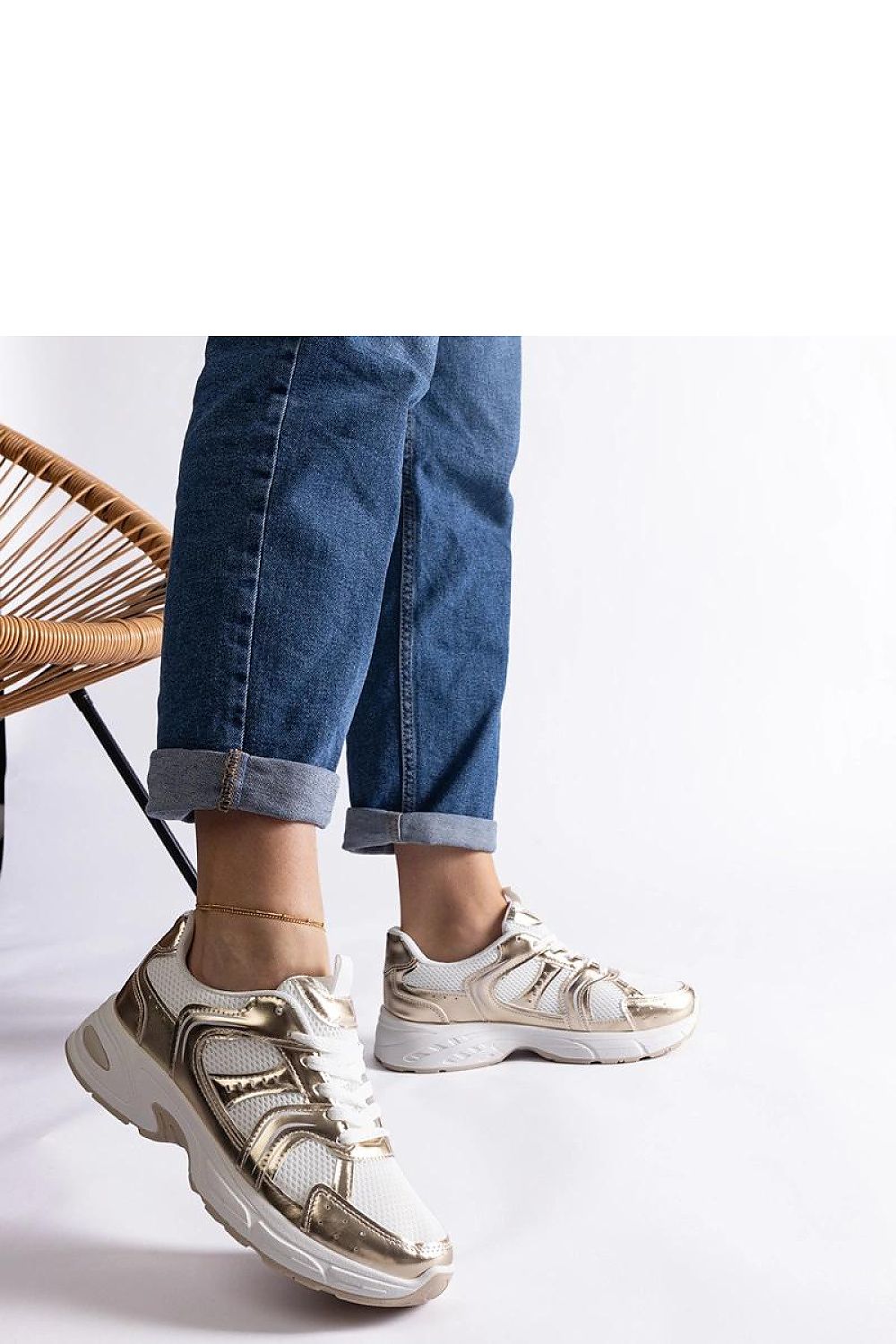 Baskets model 207148 Solea