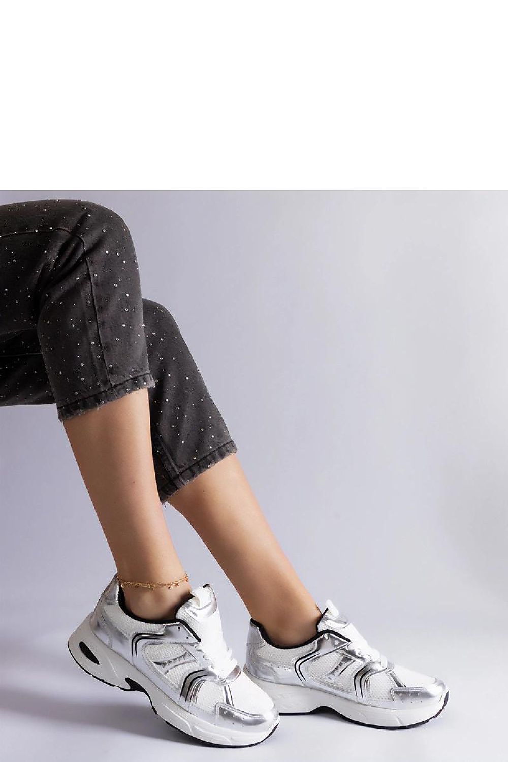 Baskets model 207149 Solea