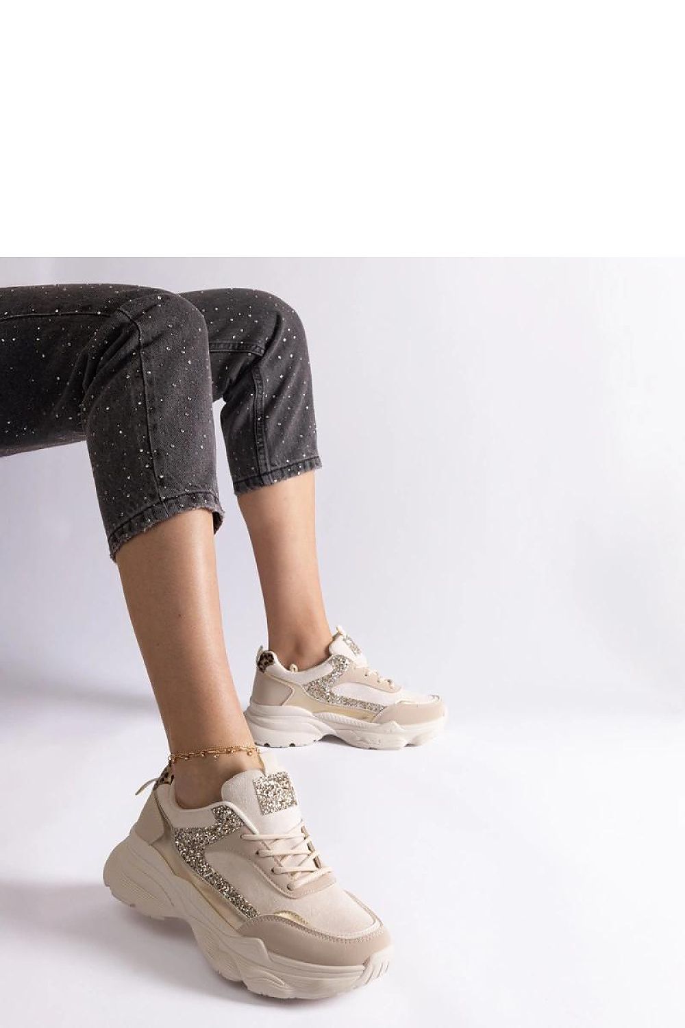 Baskets model 207152 Solea