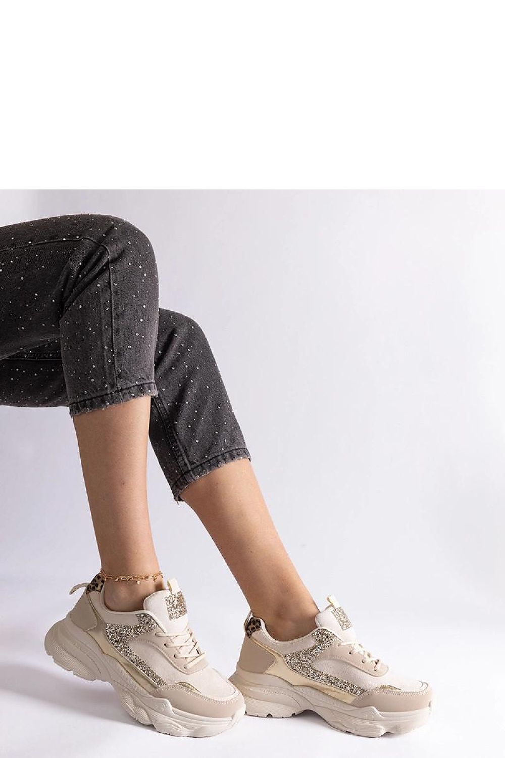 Baskets model 207152 Solea