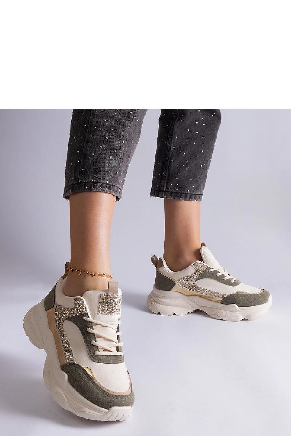 Baskets model 207154 Solea