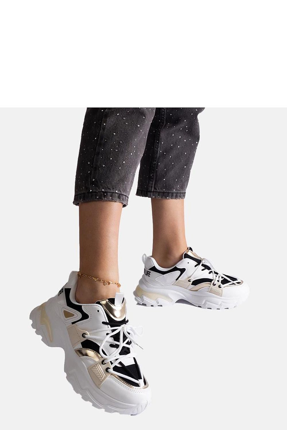 Baskets model 207157 Solea