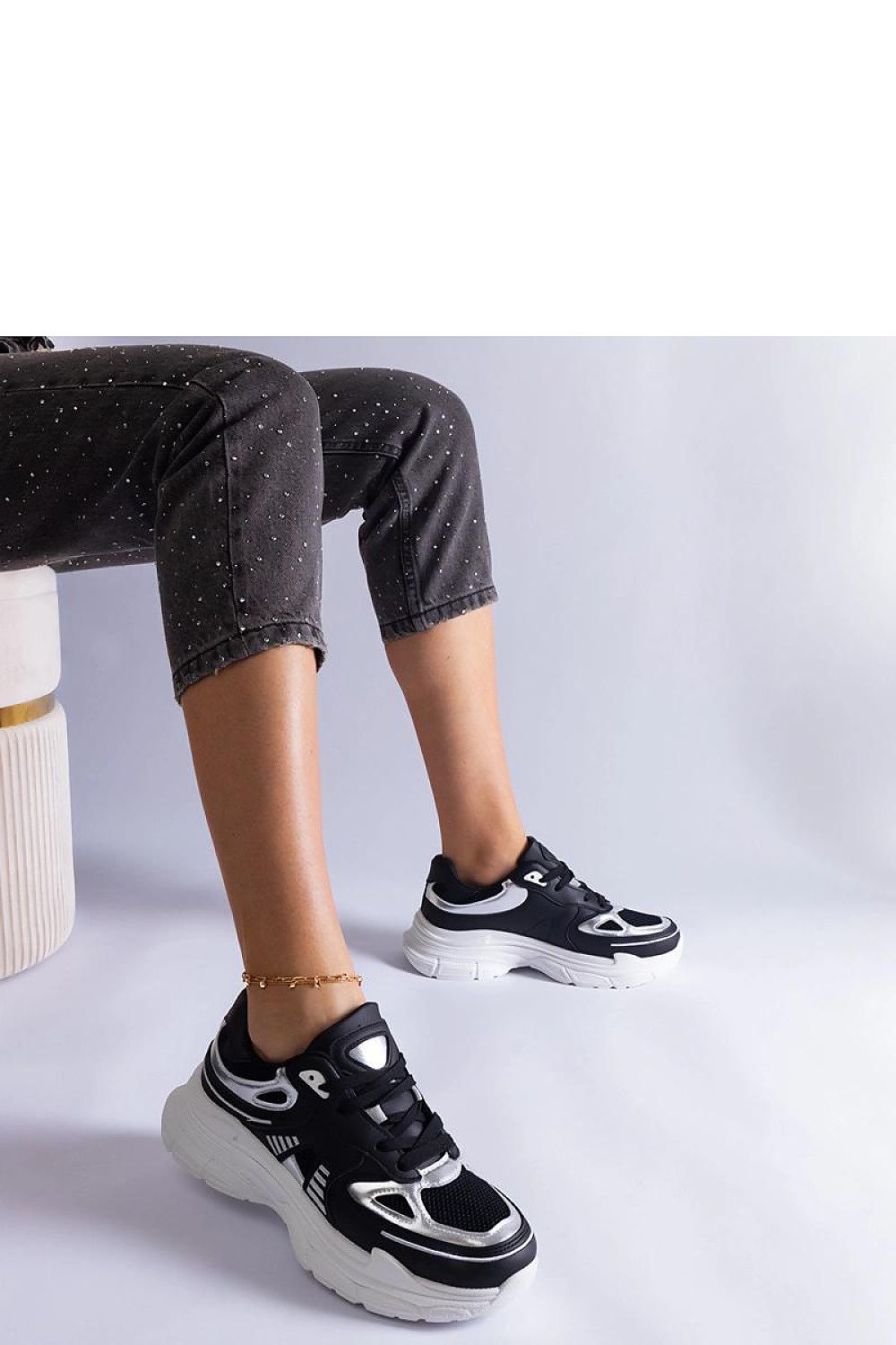 Baskets model 207160 Solea