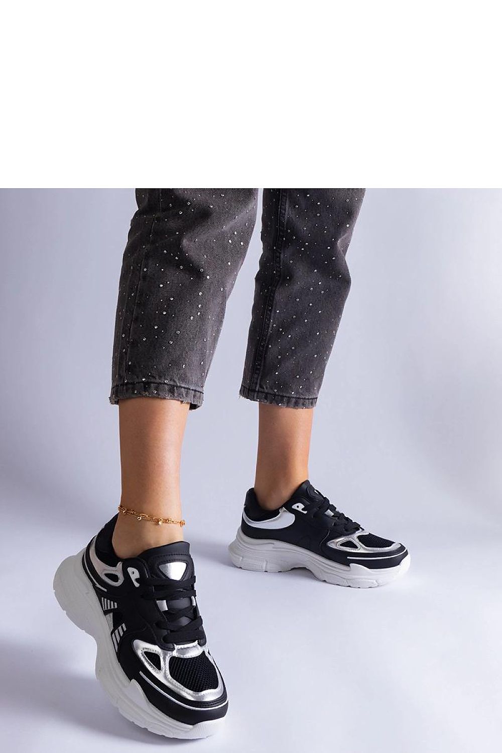 Baskets model 207160 Solea