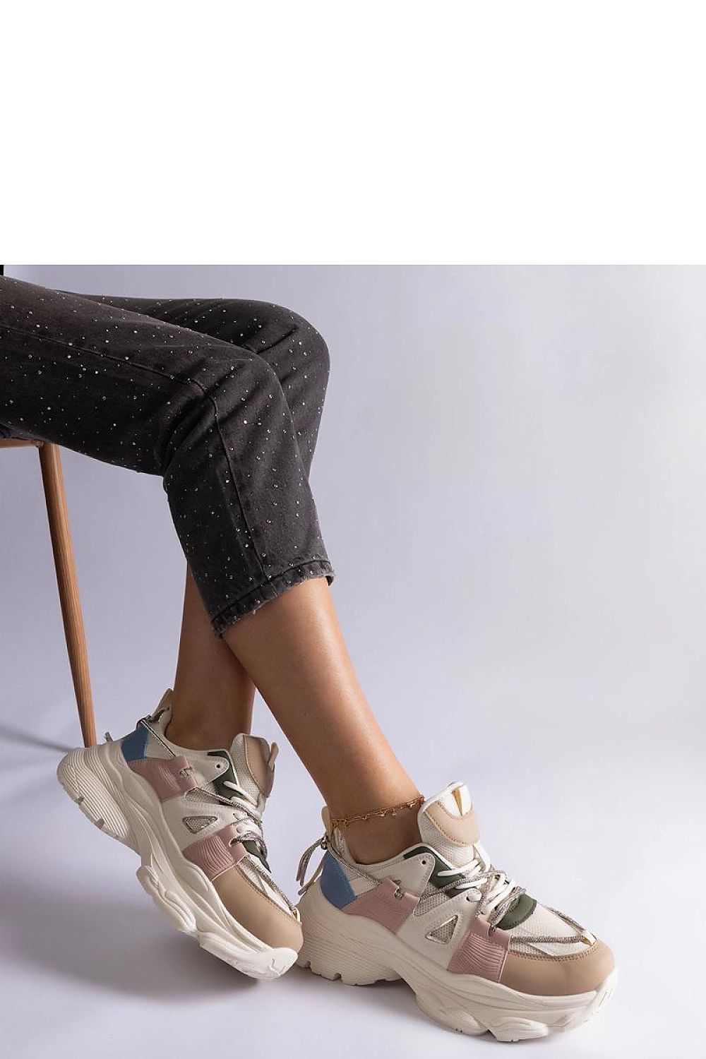 Baskets model 207161 Solea