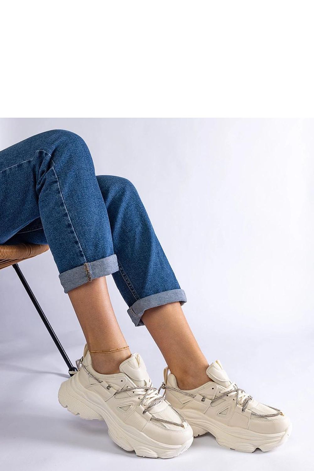 Baskets model 207162 Solea