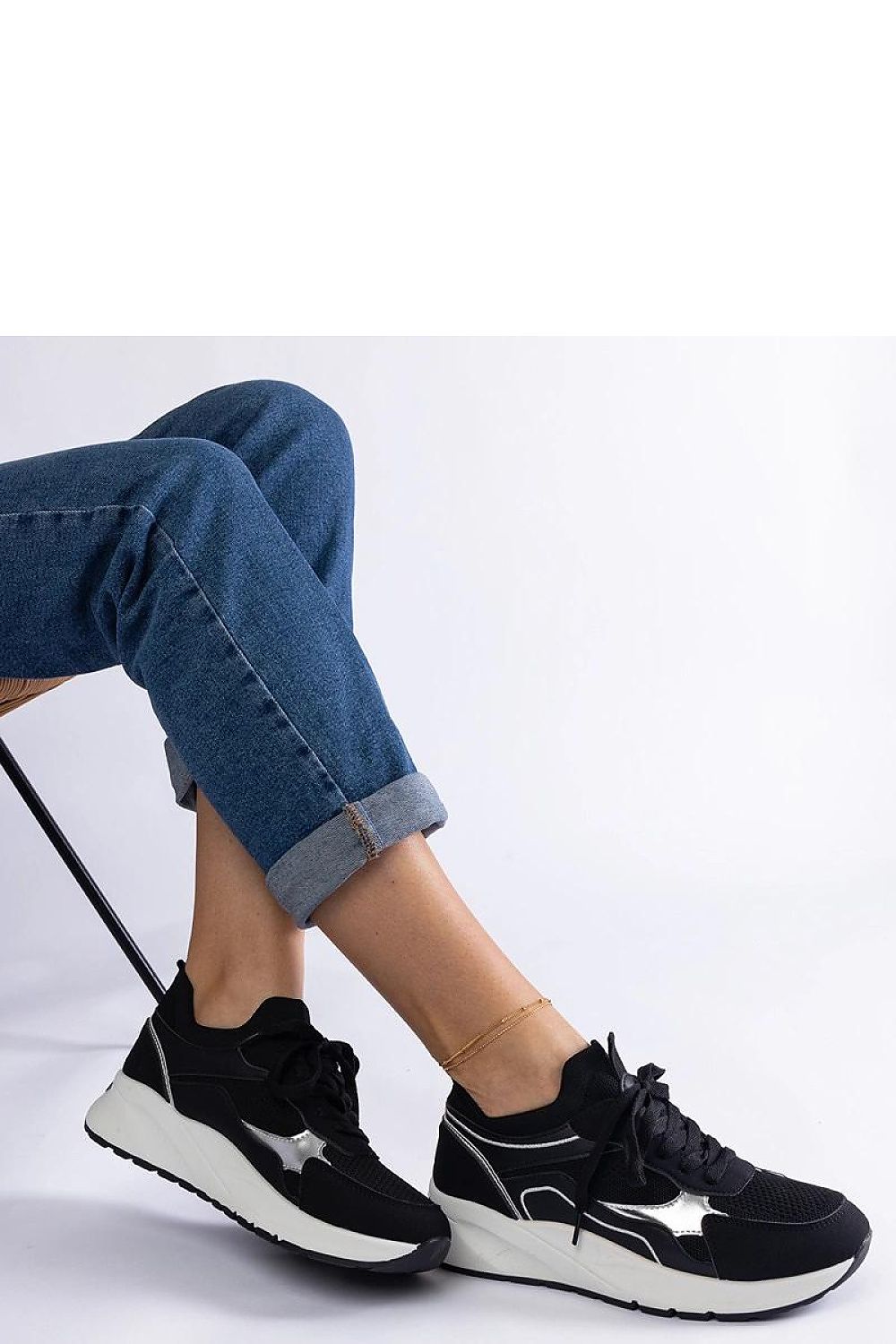 Baskets model 207163 Solea