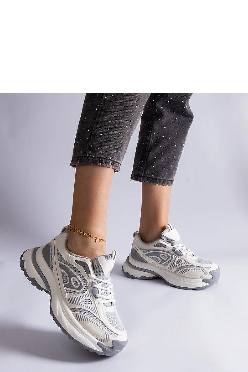 Baskets model 207169 Solea