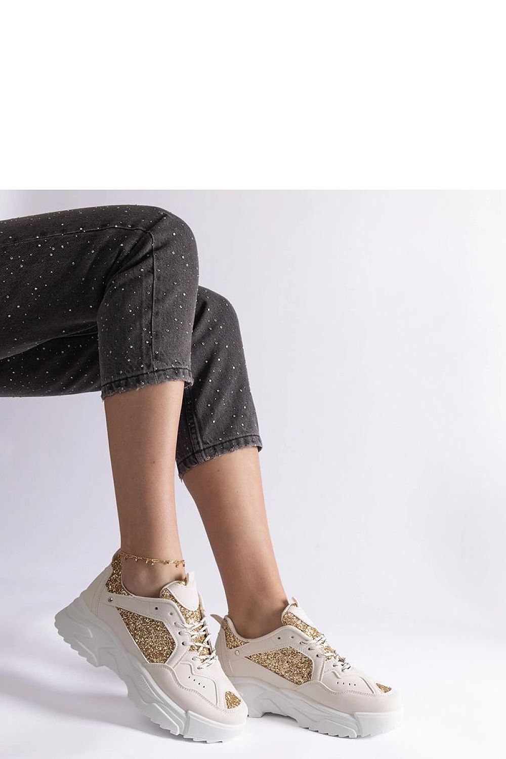 Baskets model 207176 Solea